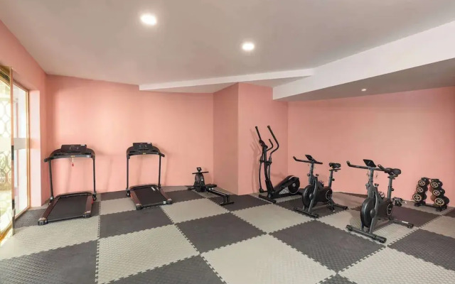 Hawthorn by Wyndham Dehong Mangshi