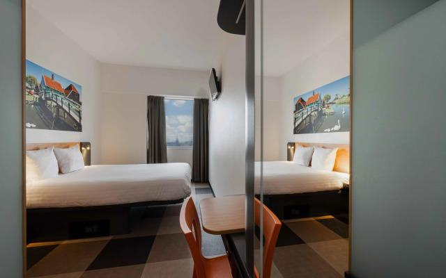 easyHotel Amsterdam Zaandam