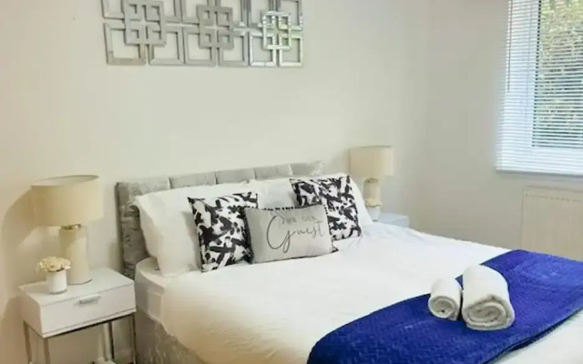 Bungalow - Sleeps 6 - Garden - Wheelchair Access