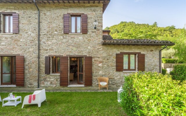 Sprawling Villa in Urbino with Private Swimming Pool