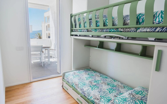 Calabona's promenade apartment