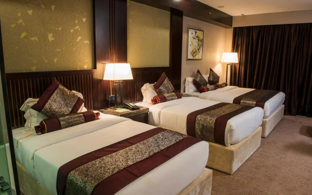 Royale Signature Hotel