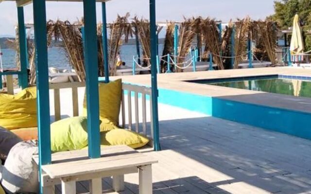 Aya Yorgi Beach Bungalow Evleri