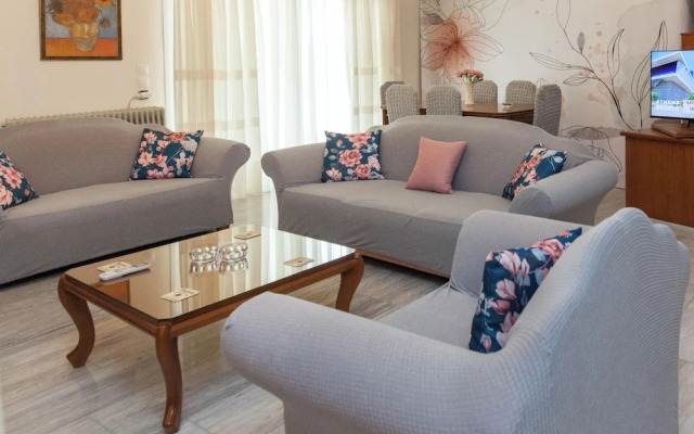 Classical 2 Bd Beauty Apt in Chalandri