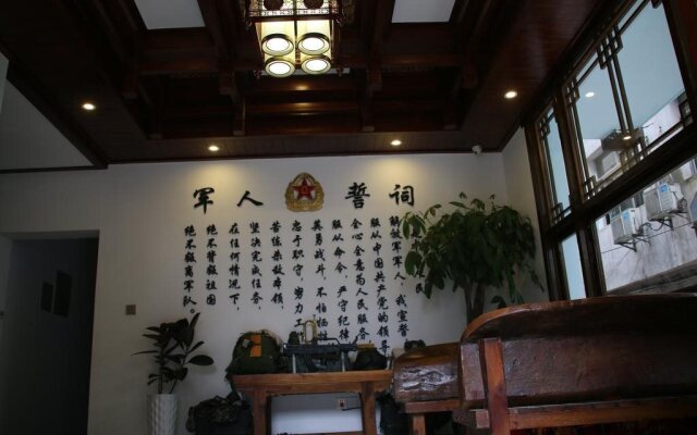 Military Theme Inn