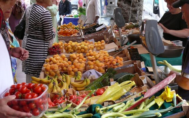 Classy Apartment in La Turbie With Fenced Garden