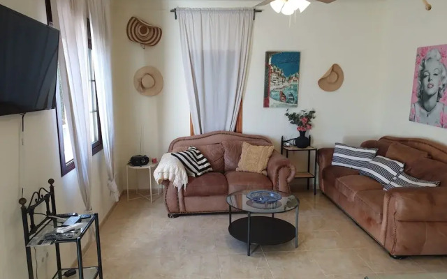 Delightful Spacious 2 bed Apartment in Nerja