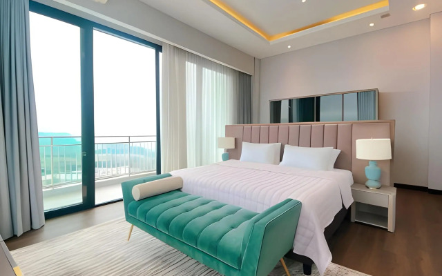 Senyum World Hotel