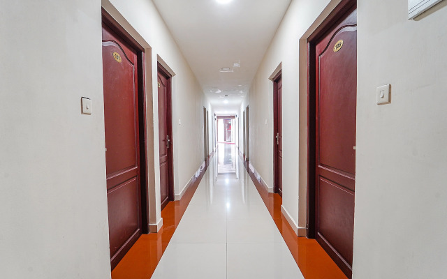 Fabhotel Central Inn Residency