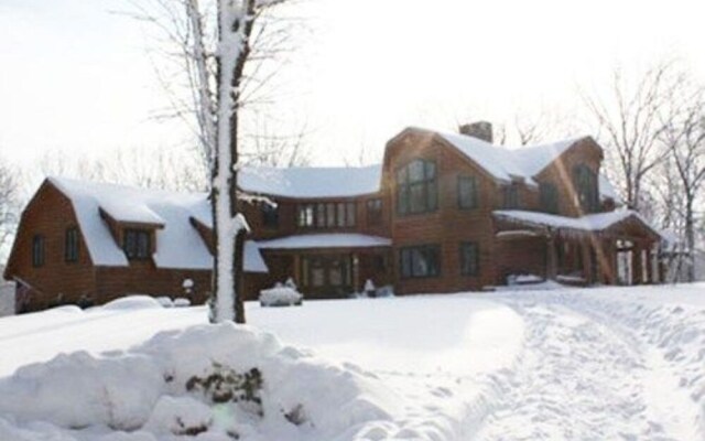 Honey Maple Grove BnB