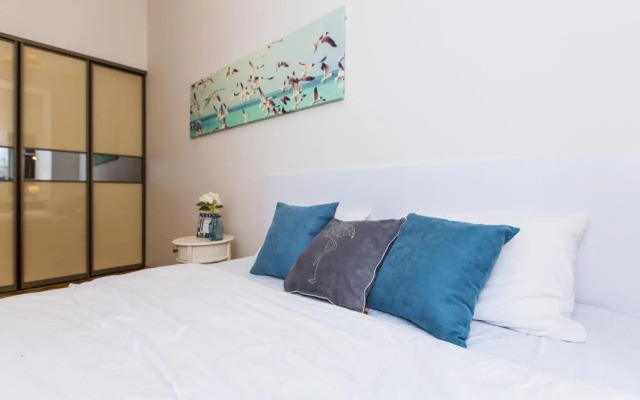 SoVA apartment str Gnatyuka 18