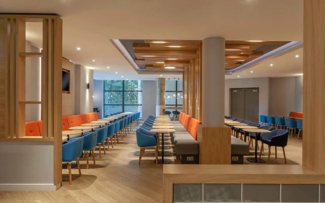 Holiday Inn Express Hotel Dublin Airport by IHG