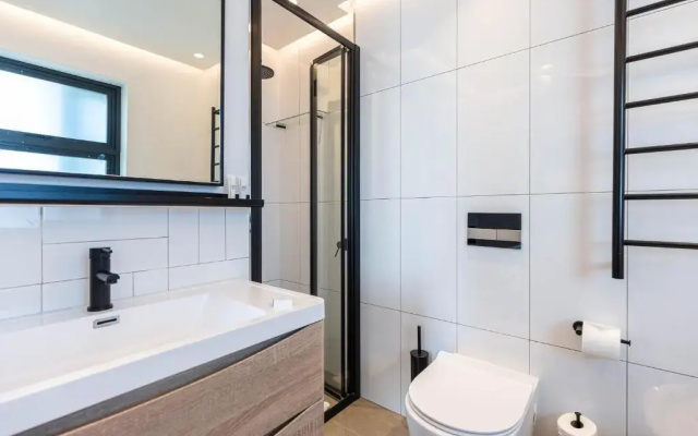 апарт-отель Latitude  by Totalstay