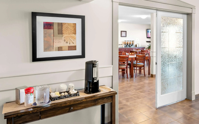 SureStay Plus Hotel by Best Western Hardisty