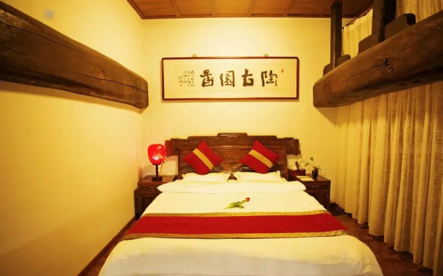 Qi's Mansion