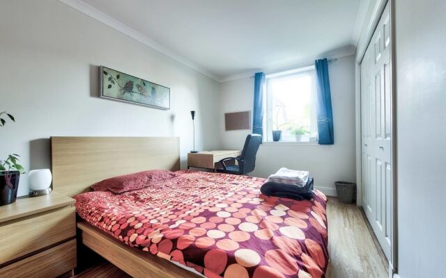 Comfortable Apartment Next To Holyrood Park