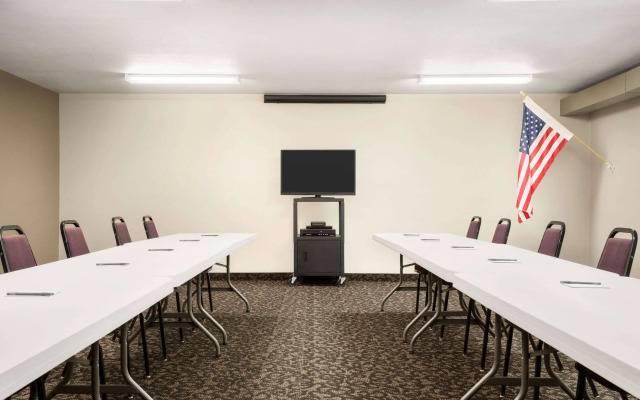 Travelodge by Wyndham Yuma