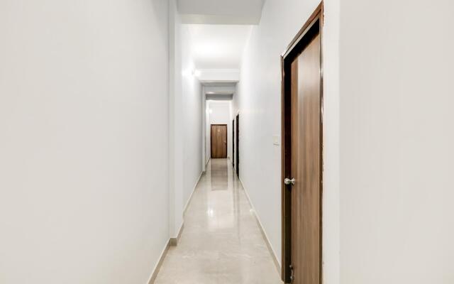 OYO 75810 Ronak Hotel