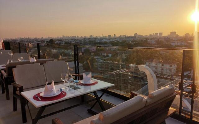 Sky Dome Resotel