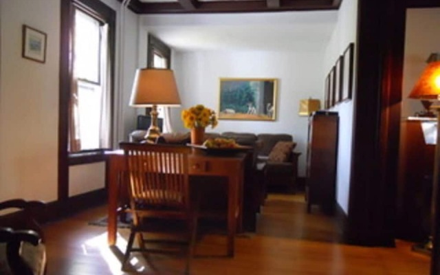 Orient Inn