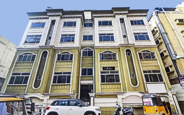 Capital O Samrat Palace Near Nampally Station
