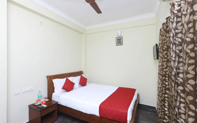 OYO Flagship 8645 Syeds Inn