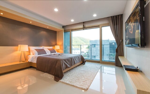 Sea and Sky Resort