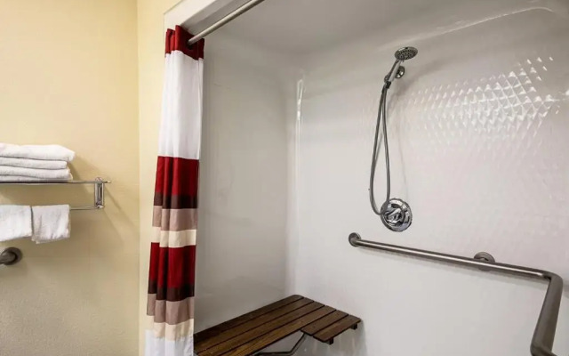 Red Roof Inn San Marcos