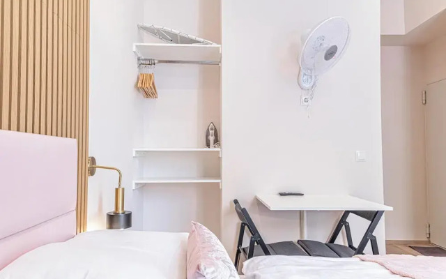 4BR Apt. for Groups 6-Min to Stadthalle
