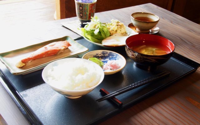 Inase Otsu Machiya Bed & Breakfast