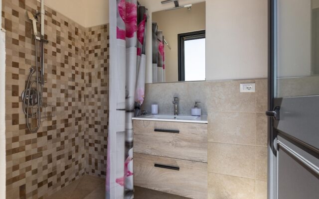 2822 Marì Trullo by Perle di Puglia
