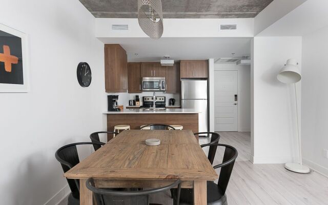 Grand 1BR in Festival Quarter by Sonder