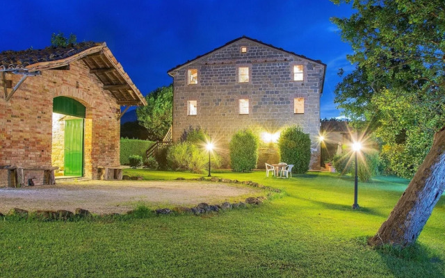 Spacious Holiday Home With Swimming Pool