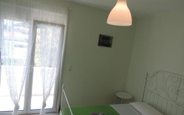 Fotis Apartments