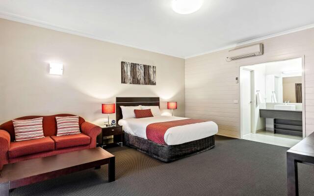 Quality Inn Colonial