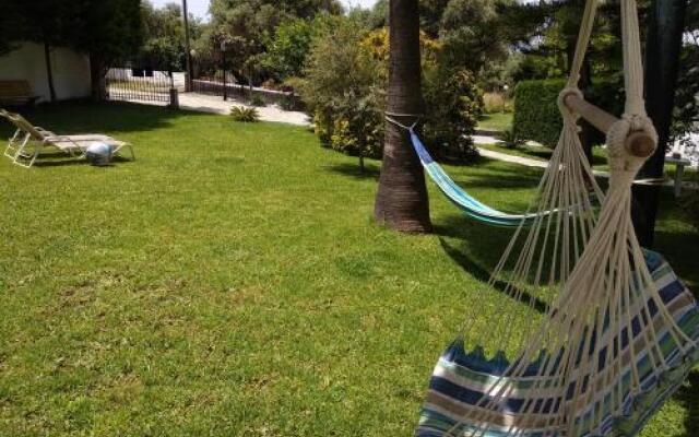 Castello Apartments & Studios