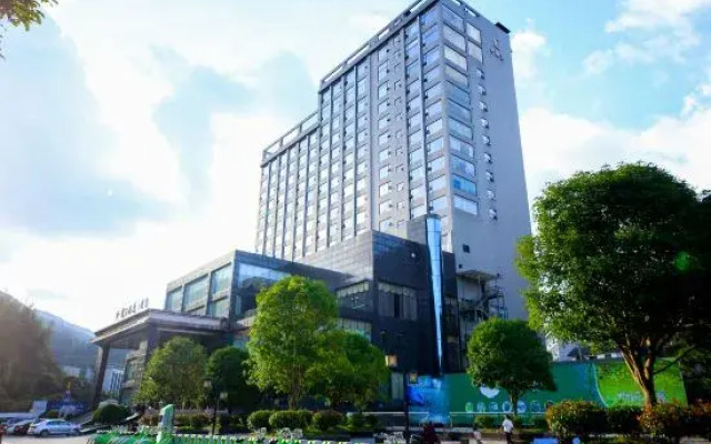 Ling Long Wang International Hotel