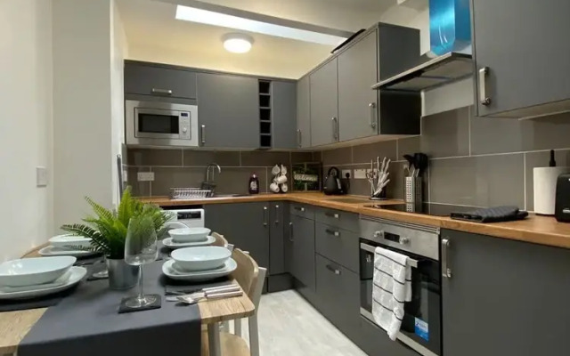 Host Stay Waterfront