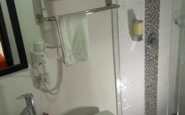 Hotel Granada Plaza