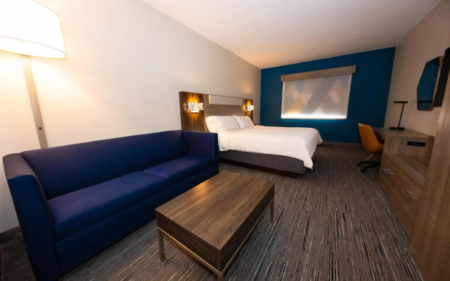 Holiday Inn Express Hotel & Suites Canyon by IHG