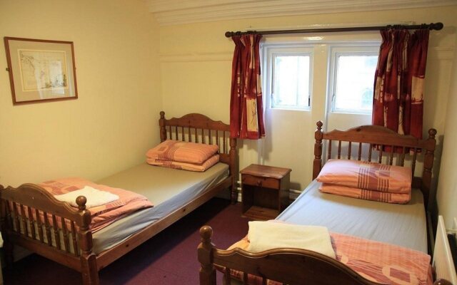 Kinlay House Hostel