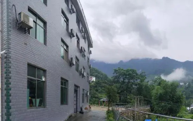 Wugongshan Yuding Homestay (Zhong'an Cableway)