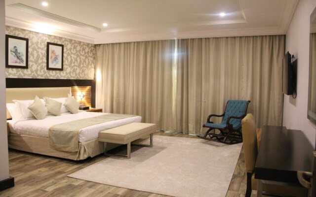 Rawda Suites Hotel )