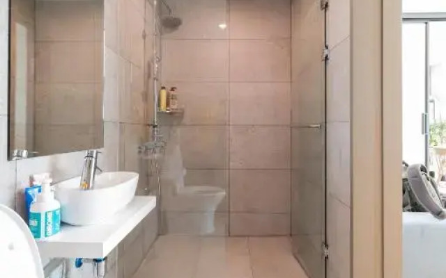 Wave Family Suite #4