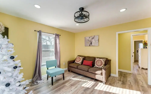 Walk Downtown: Charming Rome Abode w/ Yard!