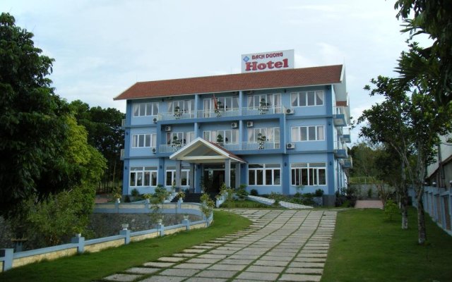 OYO 593 Bach Duong Hotel