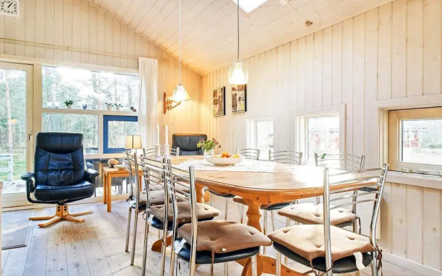 8 Person Holiday Home in Nexo-by Traum
