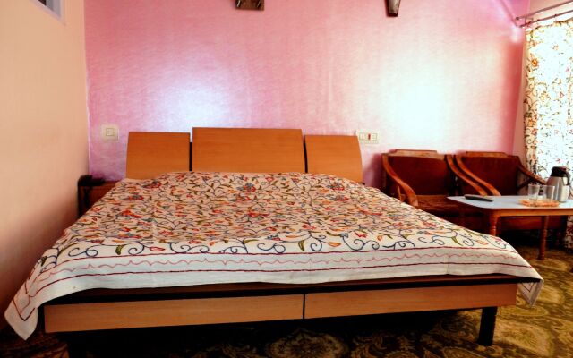 Hotel Noor Mahal