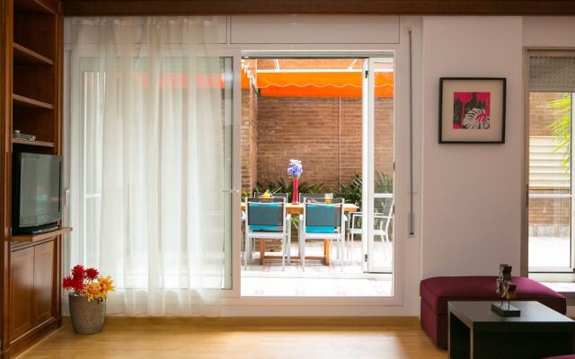 Apartment With Large And Private Terrace