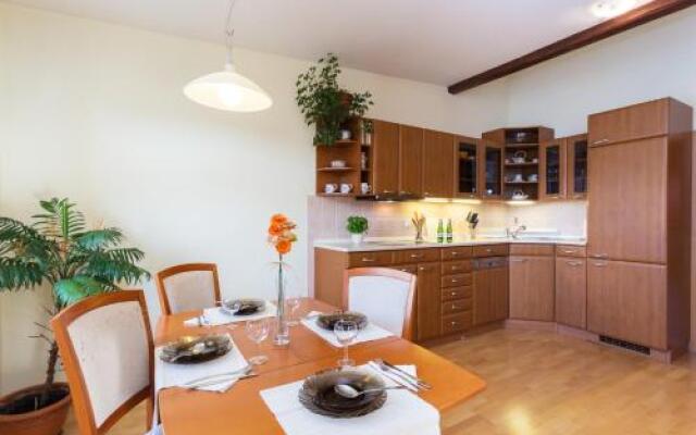 Perunova Apartments